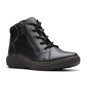 Clarks Womens Caroline Park Flat Heel Chelsea Boots